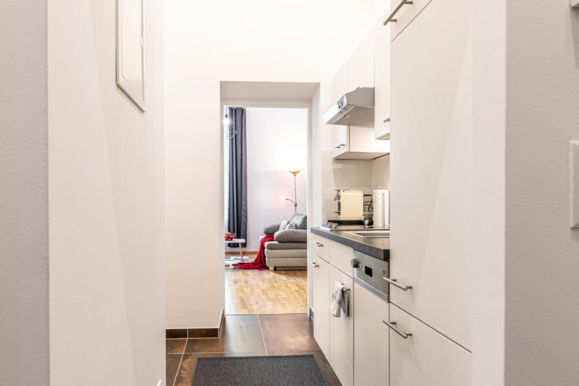 Modern By Jr Viena