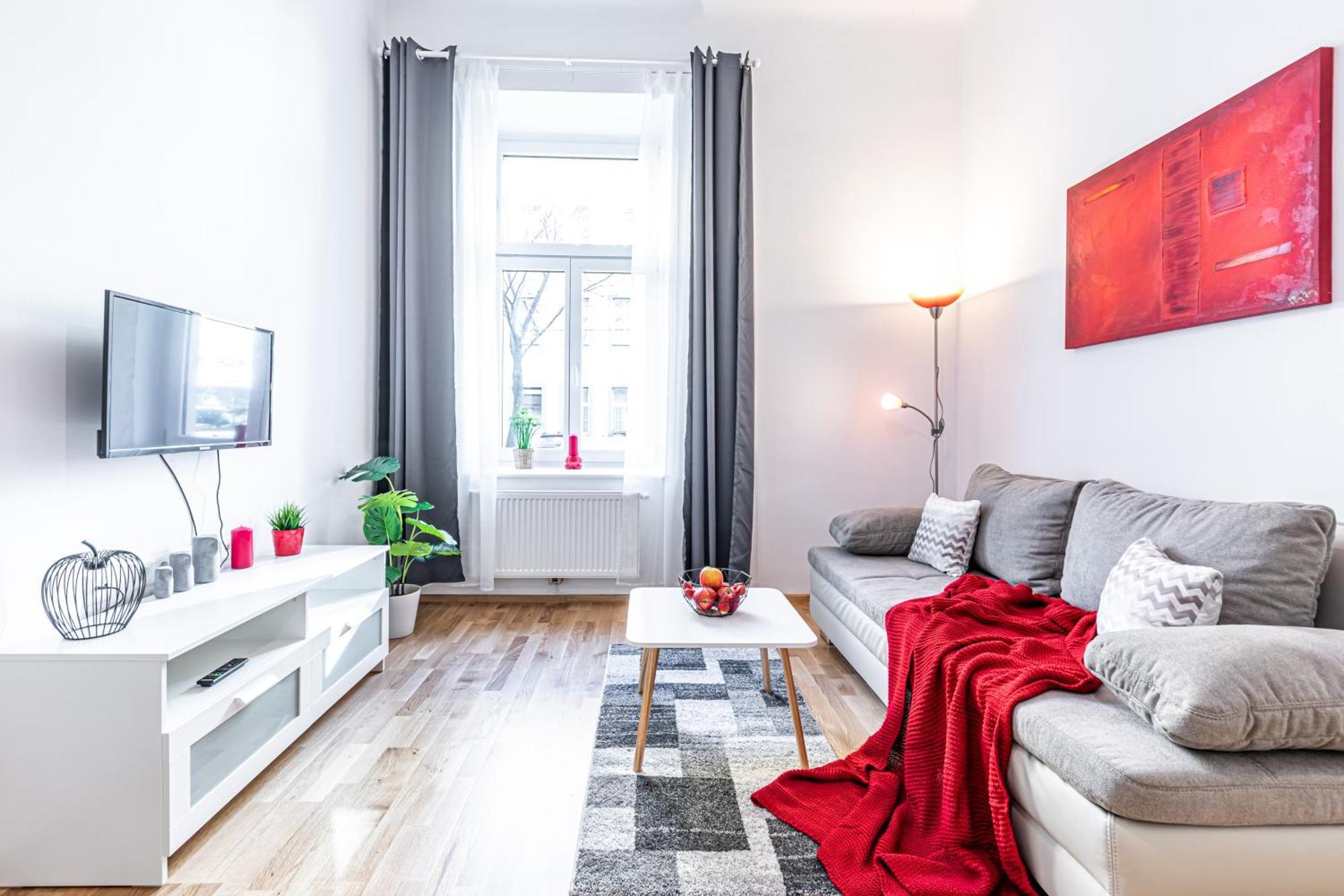 Modern By Jr * Viena